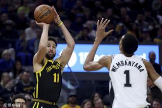 通过在海报 通过在海报