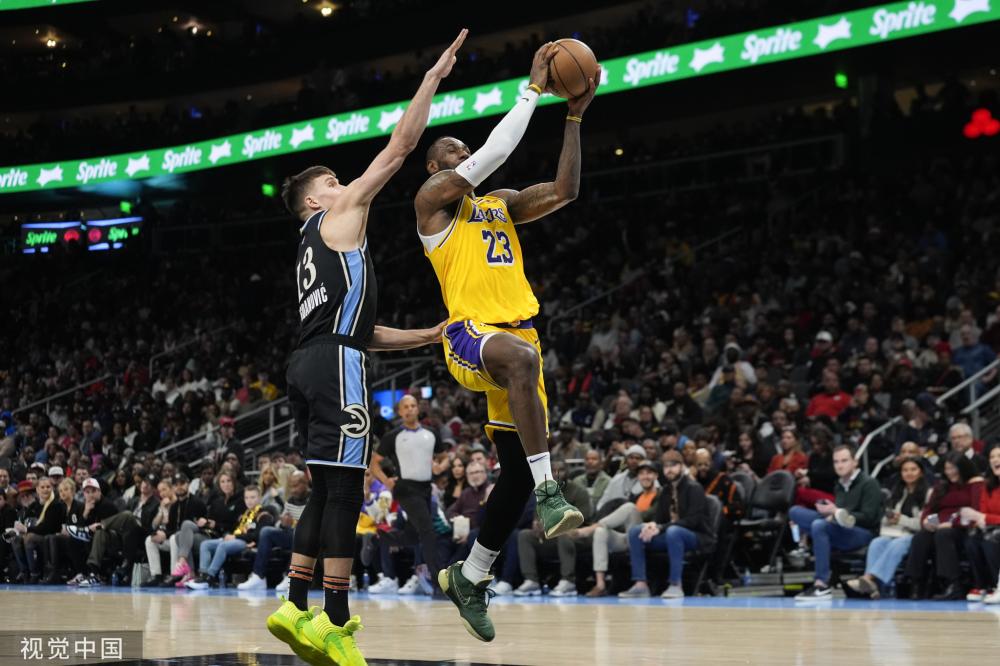 励队员们树 励队员们树