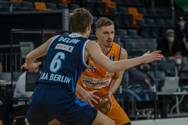 利益之间找 利益之间找